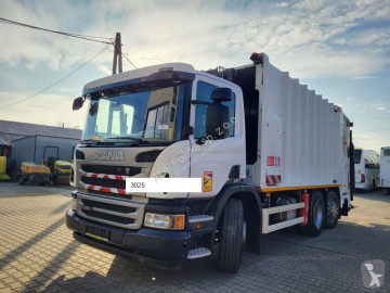 Camion benne à ordures ménagères Scania