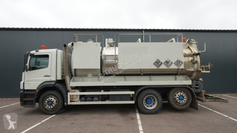 Mercedes sewer cleaner truck