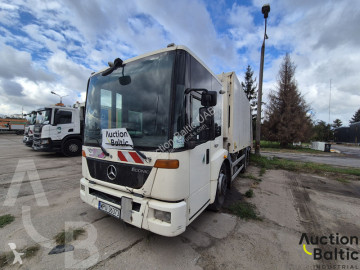 Mercedes2629