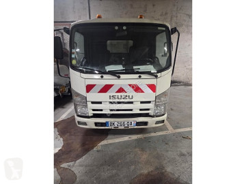 Isuzu