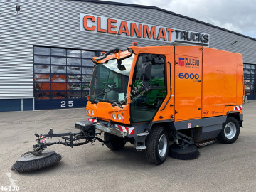 Camion balayeuse Dulevo