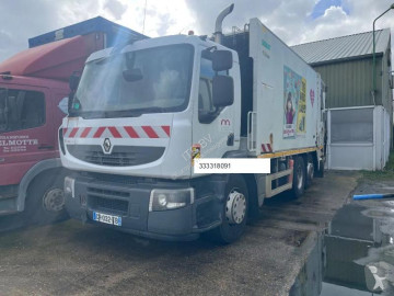 Camion benne à ordures ménagères Renault