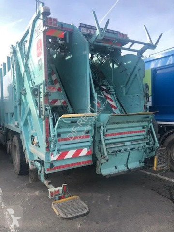 Camion benne à ordures ménagères DAF