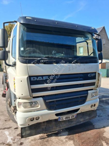 DAF road sweeper