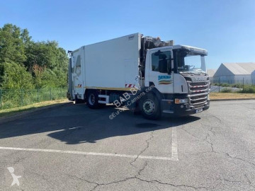 Vůz na domovní odpad Scania