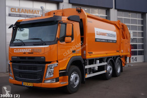 Maquinaria vial Volvo FM 330 camión volquete para residuos domésticos usado