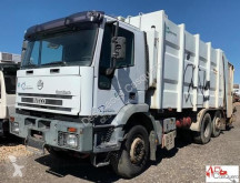 Maquinaria vial Iveco MH260E27 camión volquete para residuos domésticos usado