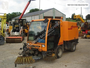 Bucher Schoerling CITY CAT 2000 süpürücü kamyon ikinci el araç