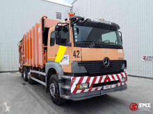 Maquinaria vial camión volquete para residuos domésticos Mercedes Atego 2528