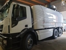 Camion hydrocureur Iveco