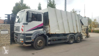 Camión volquete para residuos domésticos MAN Müllwagen 28.320 Klima Kamera Lenkachse