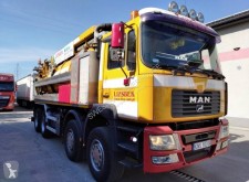 Engin de voirie MAN F2000 véhicules spéciaux occasion