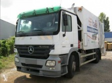 Camion benne à ordures ménagères Mercedes Actros 1832