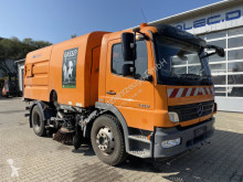 Camion balayeuse Mercedes Atego 1518 4x2 Doppeltkehr Kehrmaschine HSW 6