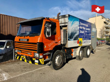 Scania P114 scania p114 6x2/4 pressmüllaufbau moser camion benne à ordures ménagères occasion
