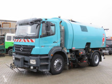Maquinaria vial Mercedes Axor 1829 K Kehrmaschine Bucher OptiFant 70 camión barredora usado