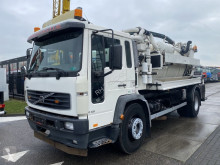 آلة لصيانة الطرق Volvo FL6 شاحنة ضخّ مائي مستعمل