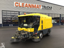 Camion balayeuse Ravo 540 with 3-rd brush