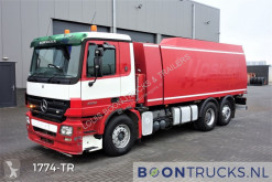 Mercedes Actros 2532 camión barredora usado