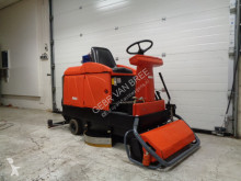 Koop hako hakomatic B910 schrob/veegmachine подметально-уборочная машина б/у