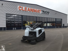 Balayeuse-nettoyeuse Nilfisk SW5500 LPG sweeper