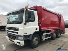 Maquinaria vial DAF CF75 250 camión volquete para residuos domésticos usado