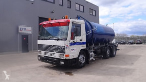 Volvo FL10 camión limpia fosas usado
