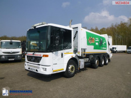 MercedesEconic3233