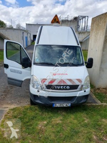 Camion hydrocureur Iveco 65C17