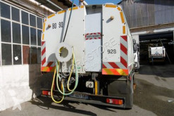 Camion laveuse Renault Midlum