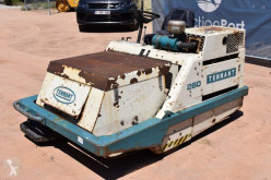 Camion balayeuse Tennant 260