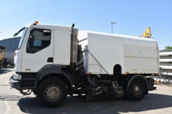 Camion balayeuse Renault --