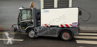 Camion laveuse Boschung L3