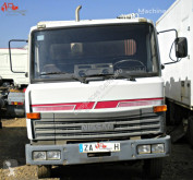 engin de voirie camion benne à ordures ménagères