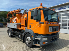 Strassenreiniger Druck- und Saugwagen