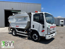 Isuzu P75 camion raccolta rifiuti usato