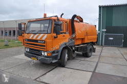 gemeentevoertuig veegwagen