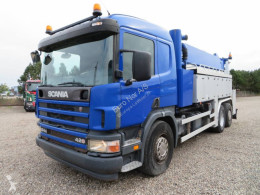 engin de voirie camion hydrocureur