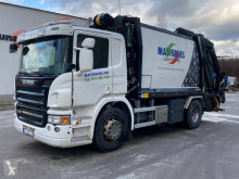 Maquinaria vial Scania P 320 camión volquete para residuos domésticos usado