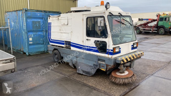 Veegzuigmachine camion balayeuse occasion