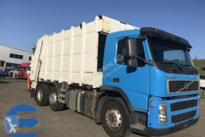 Maquinaria vial camión volquete para residuos domésticos Volvo FM-340 6x2 R