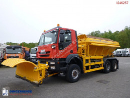 Maquinaria vial camión quitanieves con salero Iveco AD380T41W RHD snow plough / salt spreader