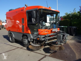 Ravo 580 80KM used road sweeper