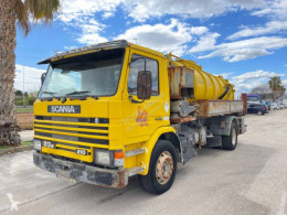 Scania M 93M210 camião limpa fossas usado