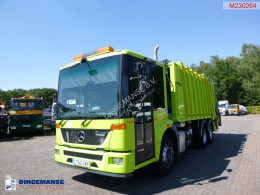 MercedesEconic2633
