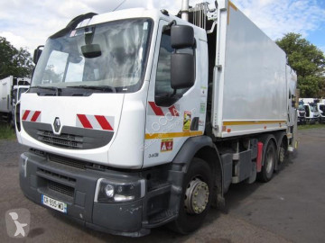 Camion benne à ordures ménagères Renault