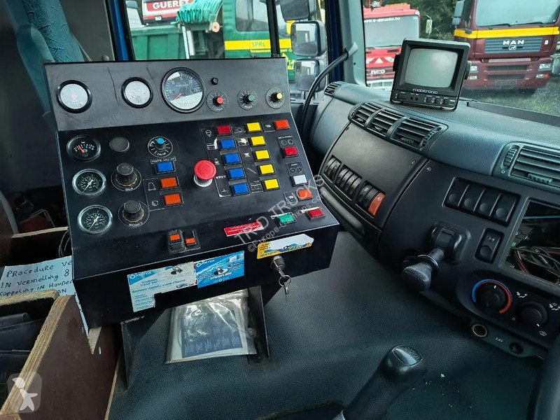 Silniční stroje DAF 75250 DRIVING CONDITION -...