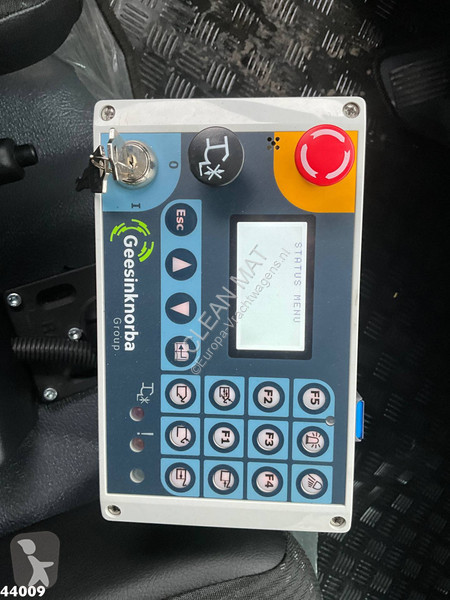 Silniční stroje Mitsubishi 9C18 Zoeller 7m³