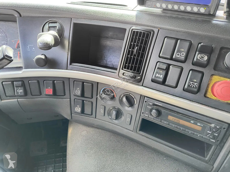 Silniční stroje Volvo 330 GARBAGE TRUCK - GOOD...