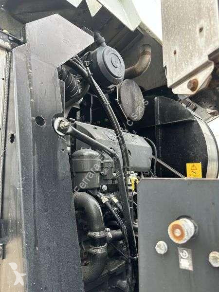Veicolo per la pulizia delle strade Iveco 150e22